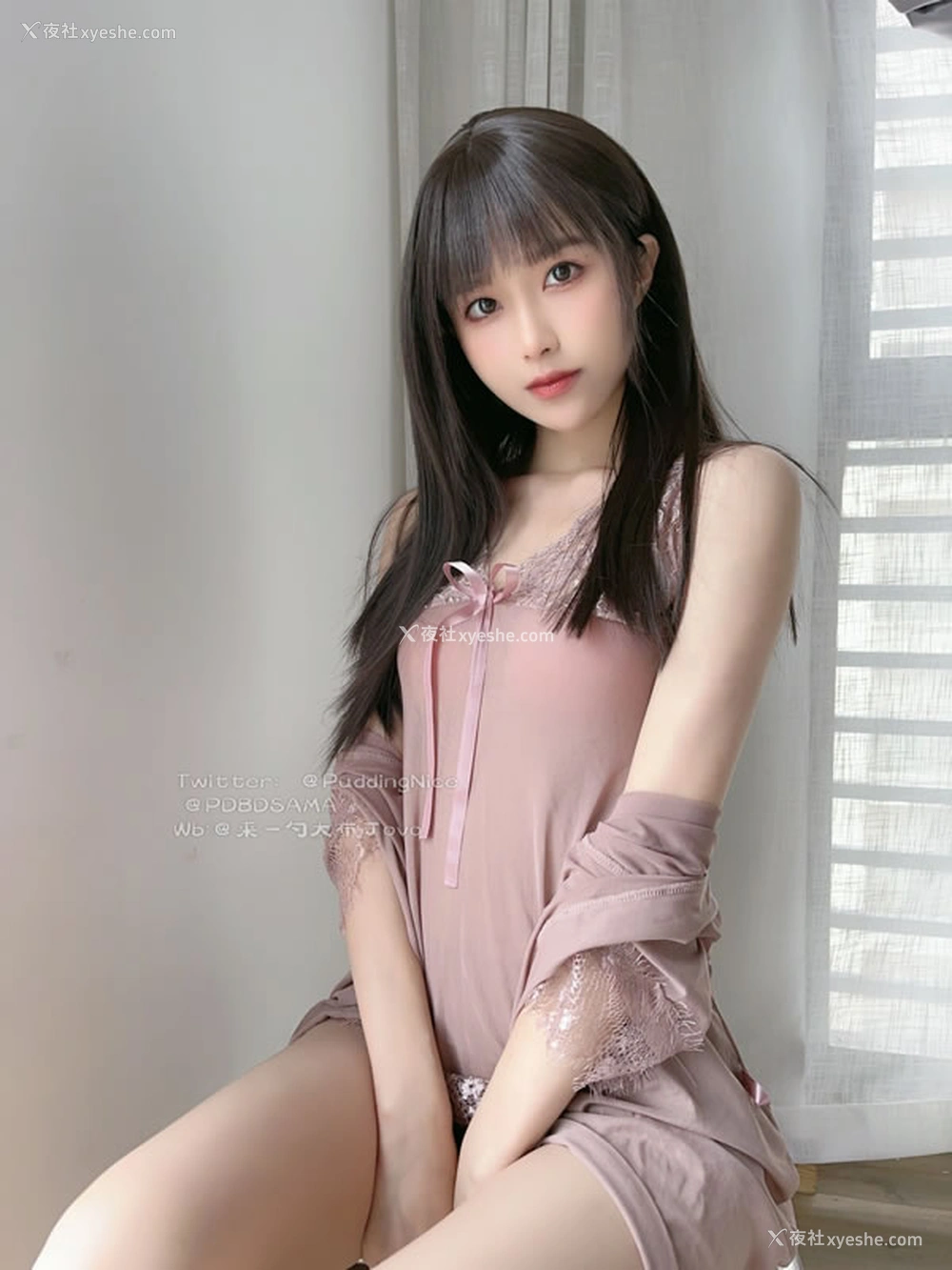 1P - 网红小姐姐布丁大法 – 粉紅豆沙