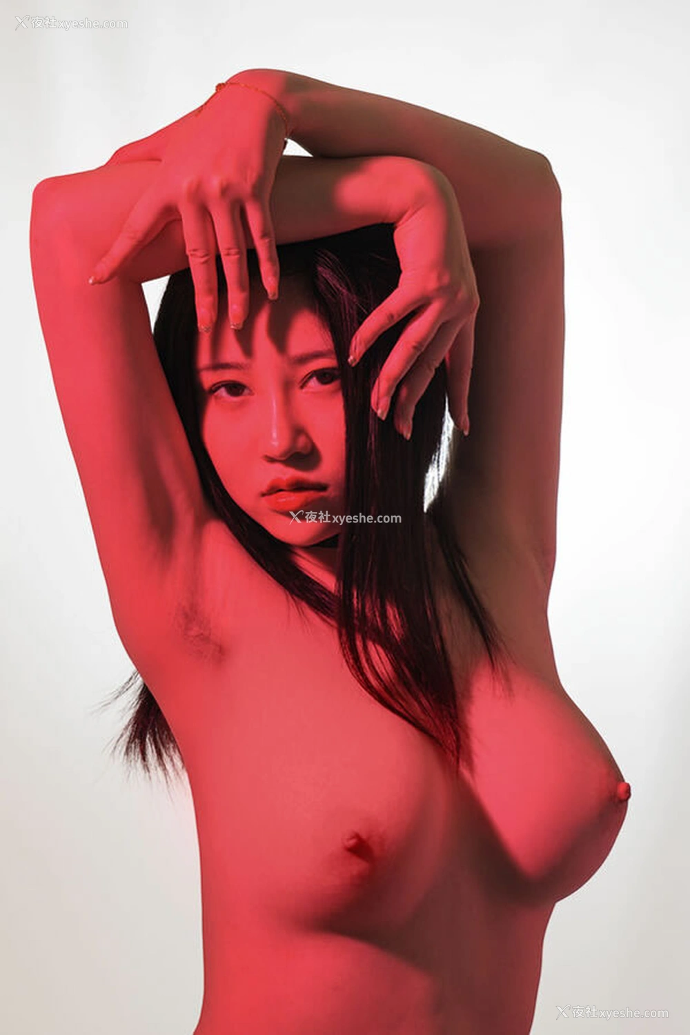 1P - 极品女神年年炽天使展现完美丰乳