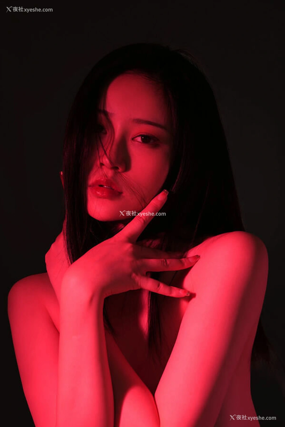 1P - 极品女神年年炽天使展现完美丰乳