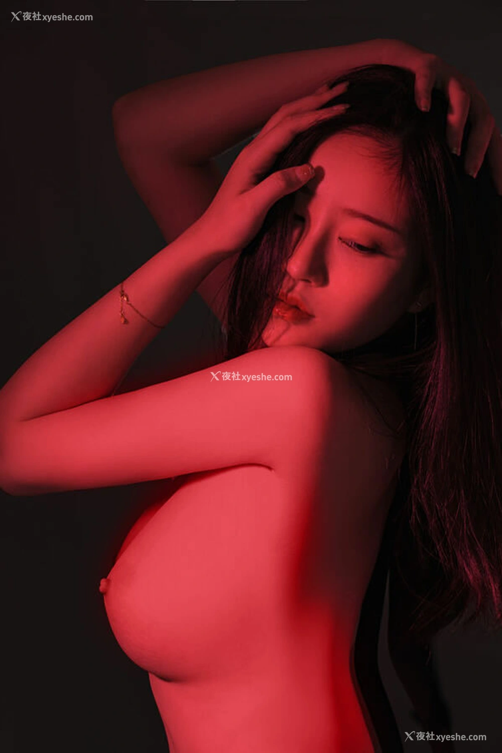 1P - 极品女神年年炽天使展现完美丰乳