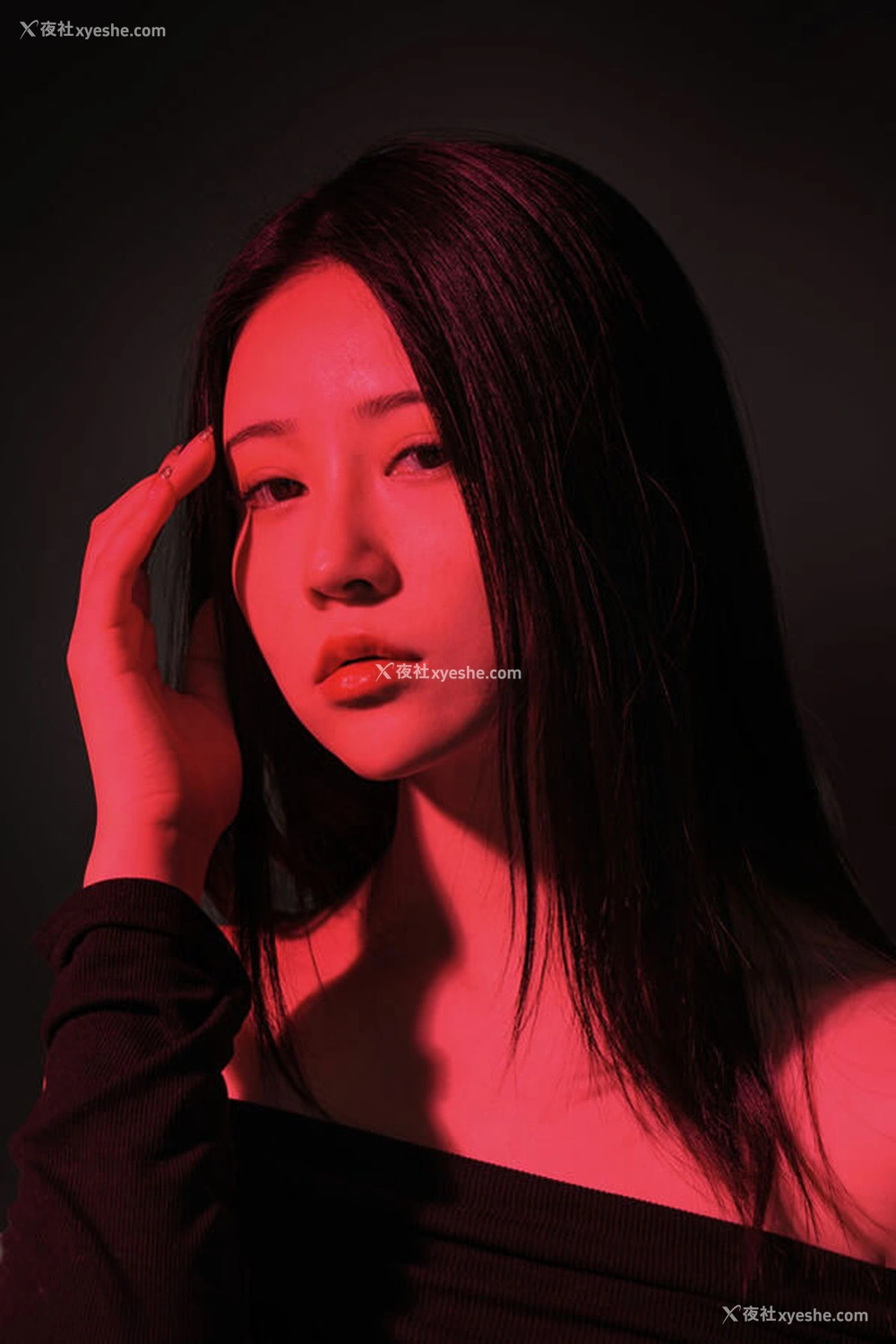 1P - 极品女神年年炽天使展现完美丰乳
