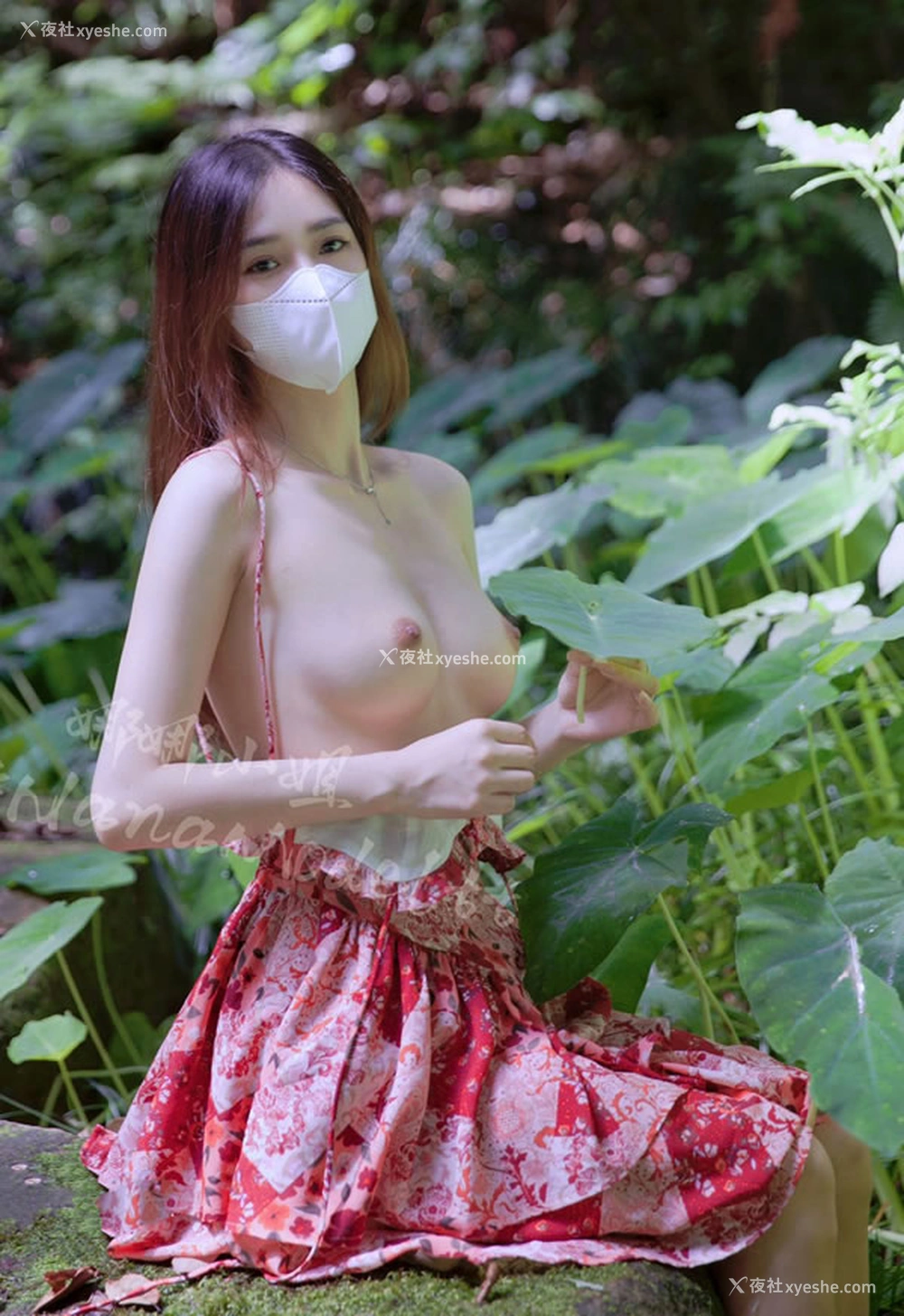 1P - 美丽的娜娜小姐私拍无圣光唯美图集