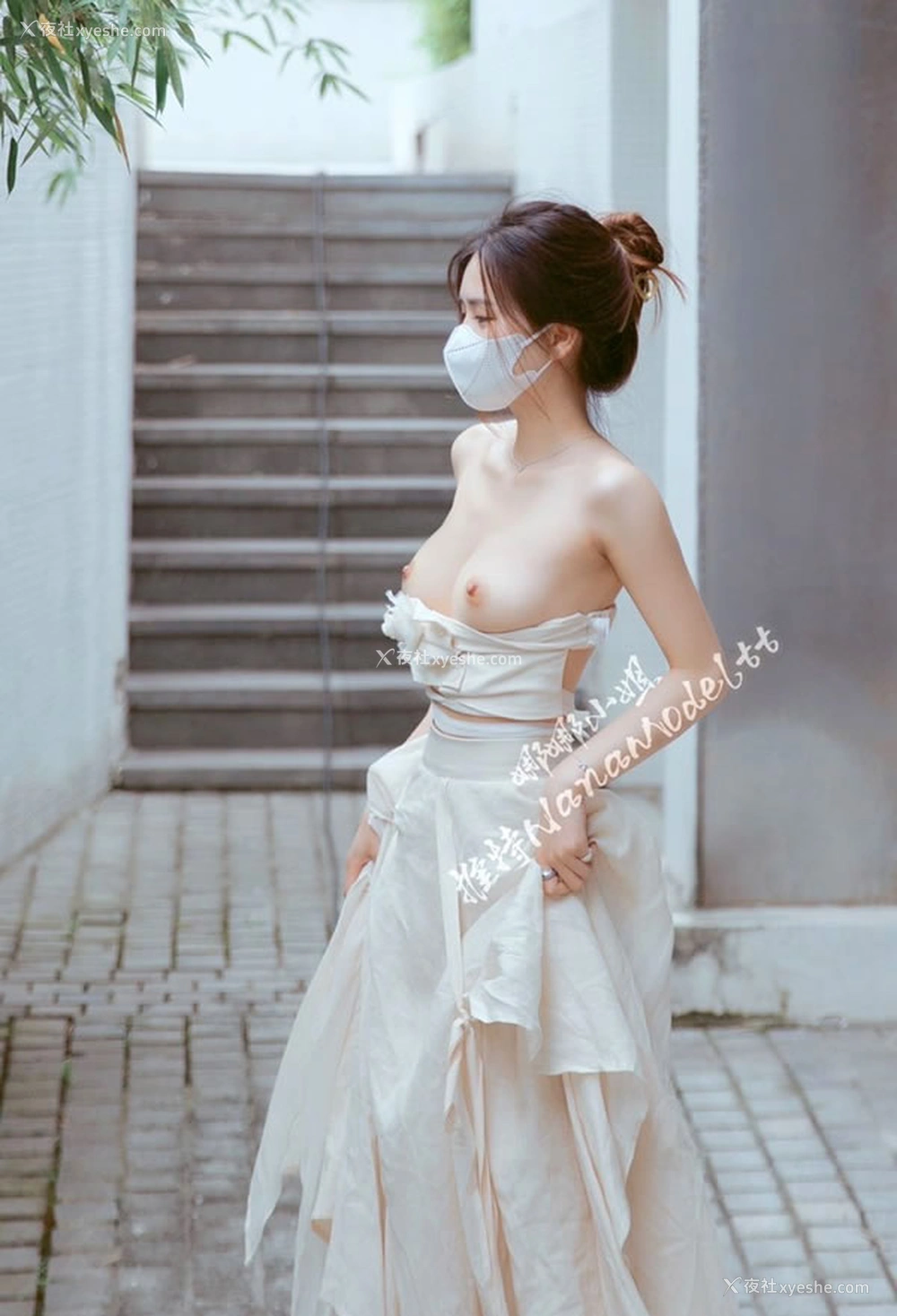 1P - 美丽的娜娜小姐私拍无圣光唯美图集