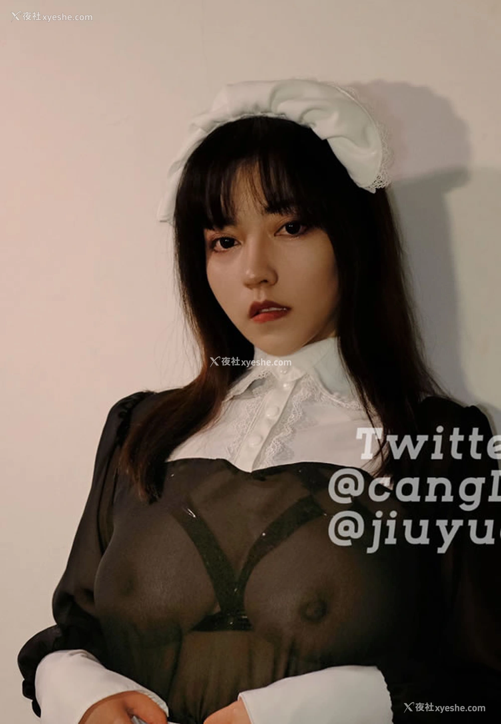 1P - 福利姬美女酒月-透视黑纱小女仆调教