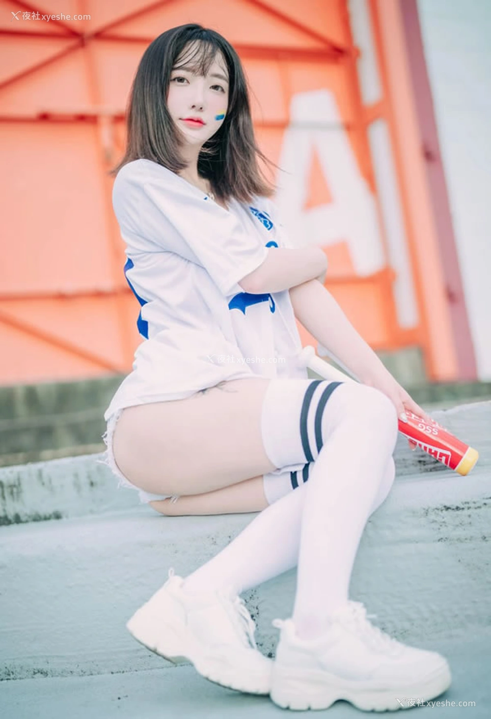 1P - 肌肤嫩美的啦啦队女生孙乐乐无圣光图集