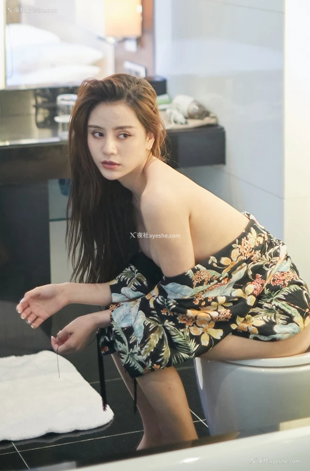 1P - 希威社摄影师林希威出品美女无圣光2024图集2