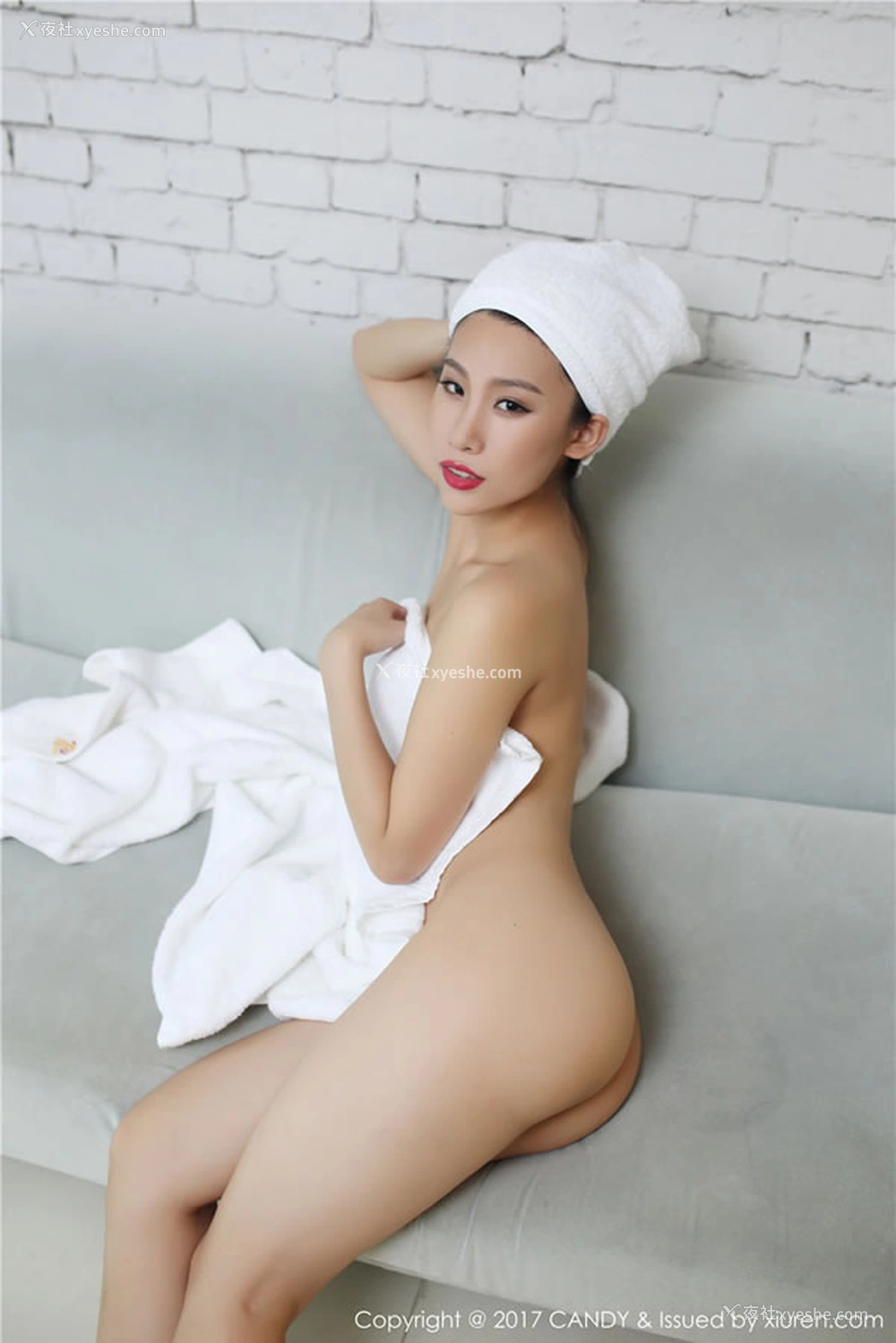 1P - 糖果画报战姝羽无圣光沙发全裸美臀诱人写真想入非非