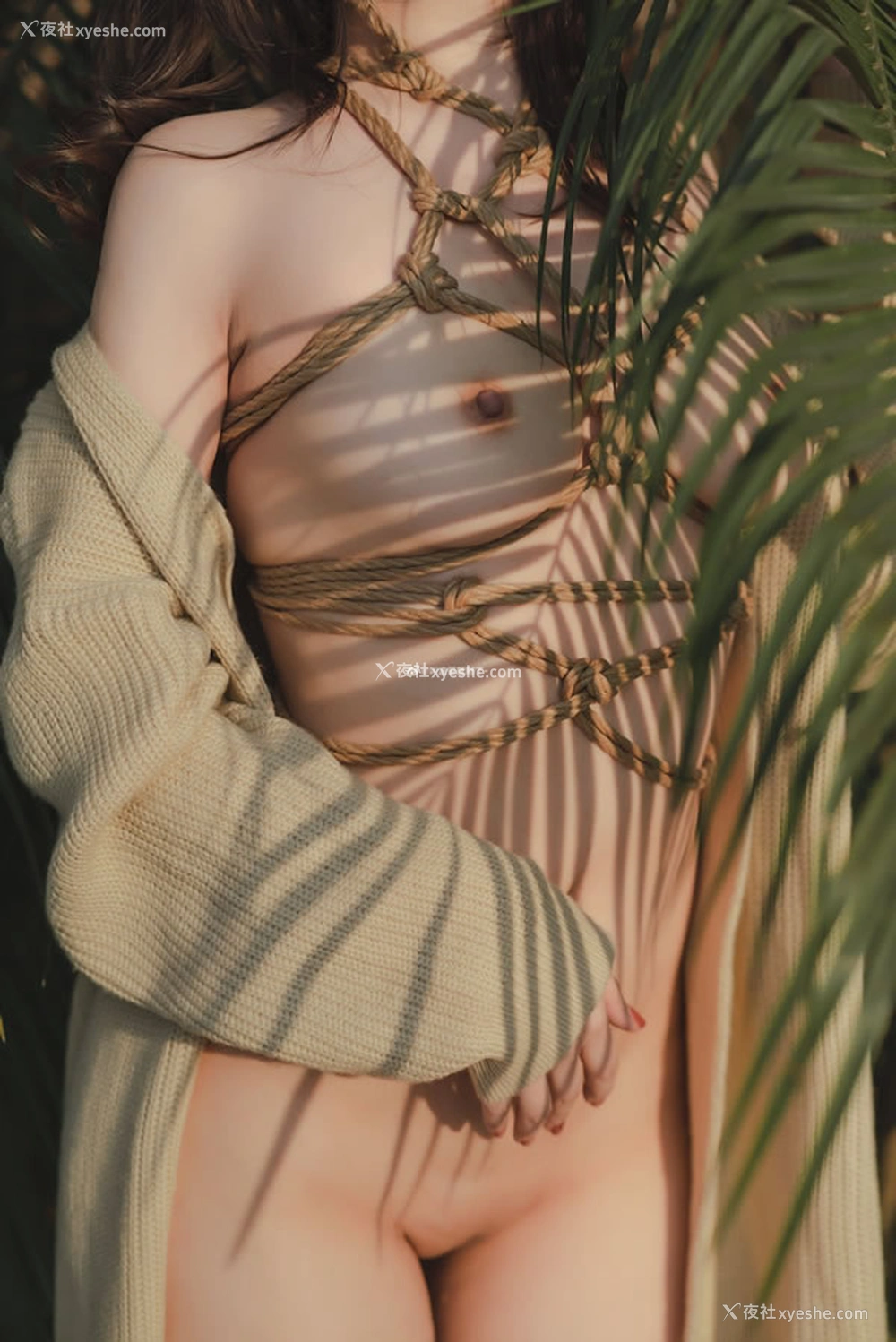 1P - 推特摄影师叫波哥就对了-白嫩美女SM户外福利图