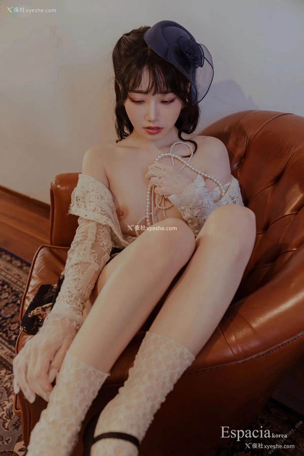 1P - 漂亮小姐姐Saika复古无圣光人体图集