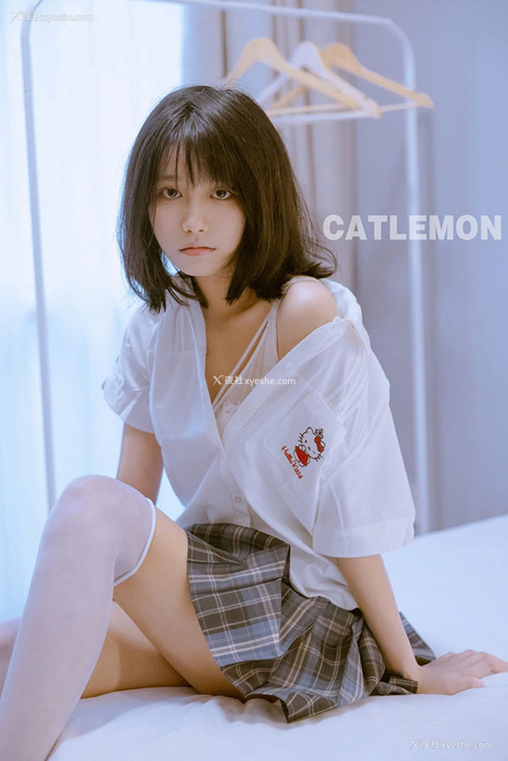 1P - 摄影师猫柠作品JK美女无圣光尺度图集