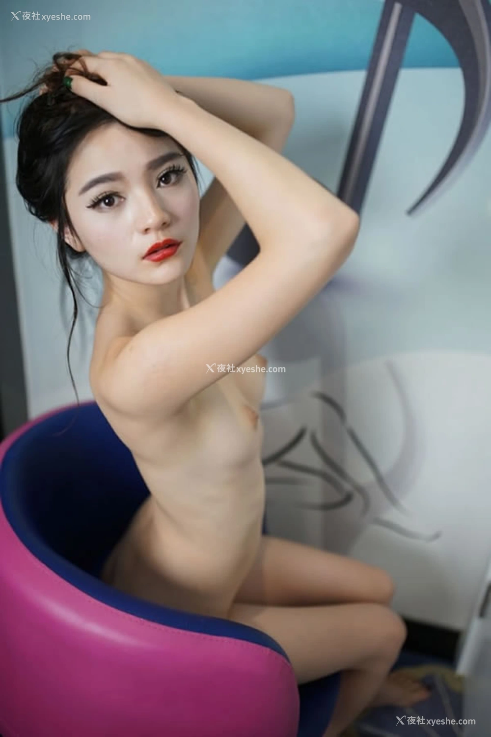 1P - 精品美模米兰私拍无圣光人体套图