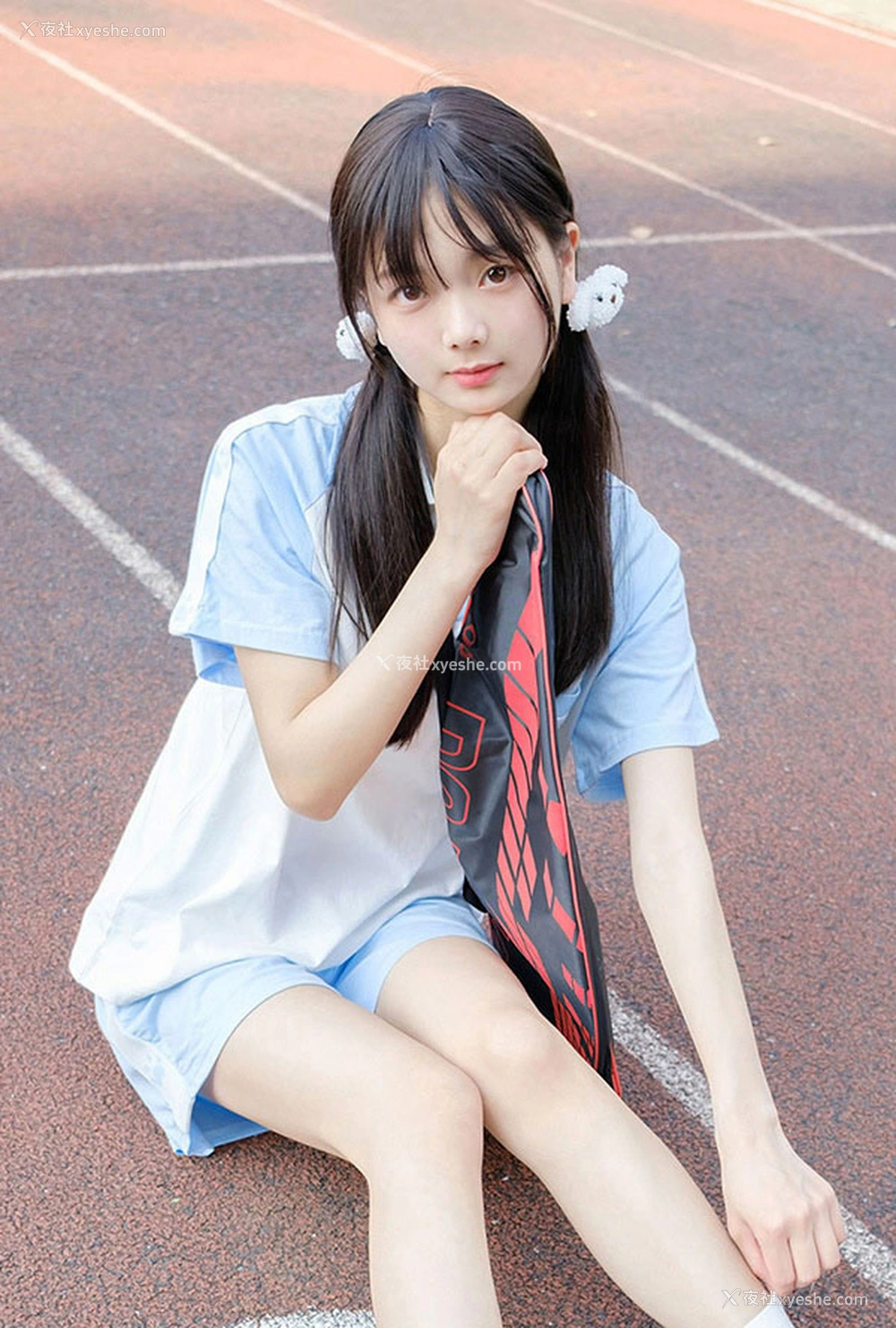 1P - 福利姬赤西夜夜 运动服私房版无圣光图集