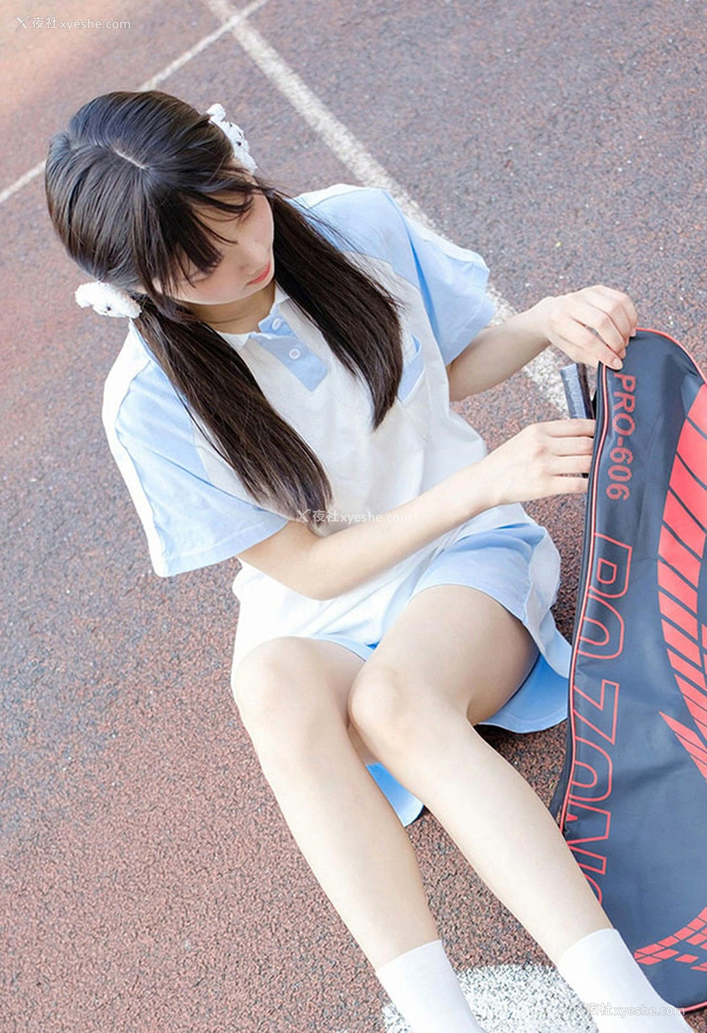 1P - 福利姬赤西夜夜 运动服私房版无圣光图集