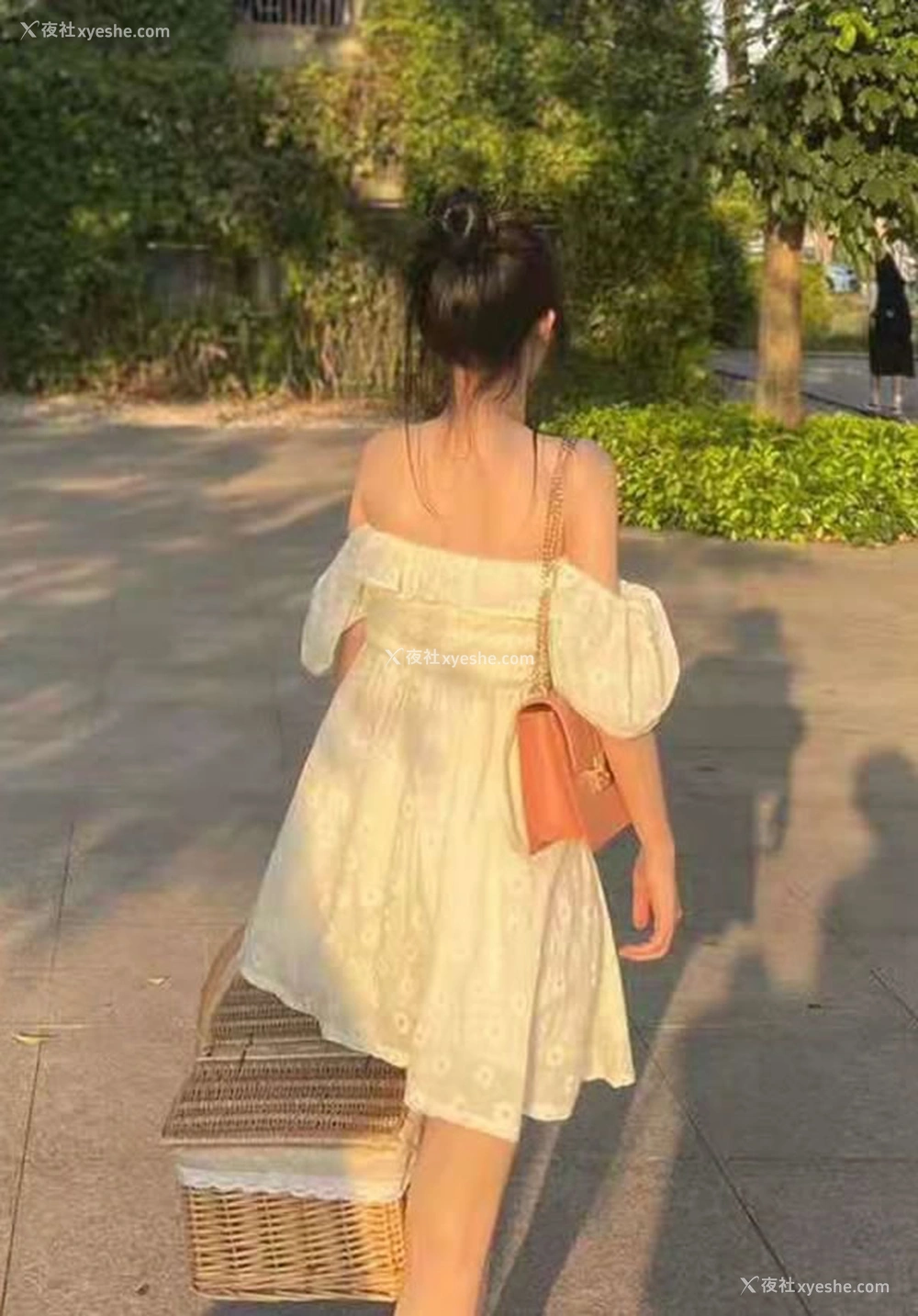 1P - 福利姬@momo(18JKforever)尺度定制视图2
