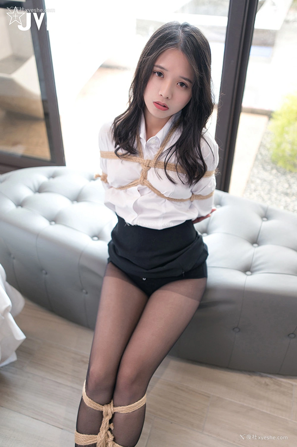 1P - 楚楚动人妹子加加喵的绳缚助理调教面试