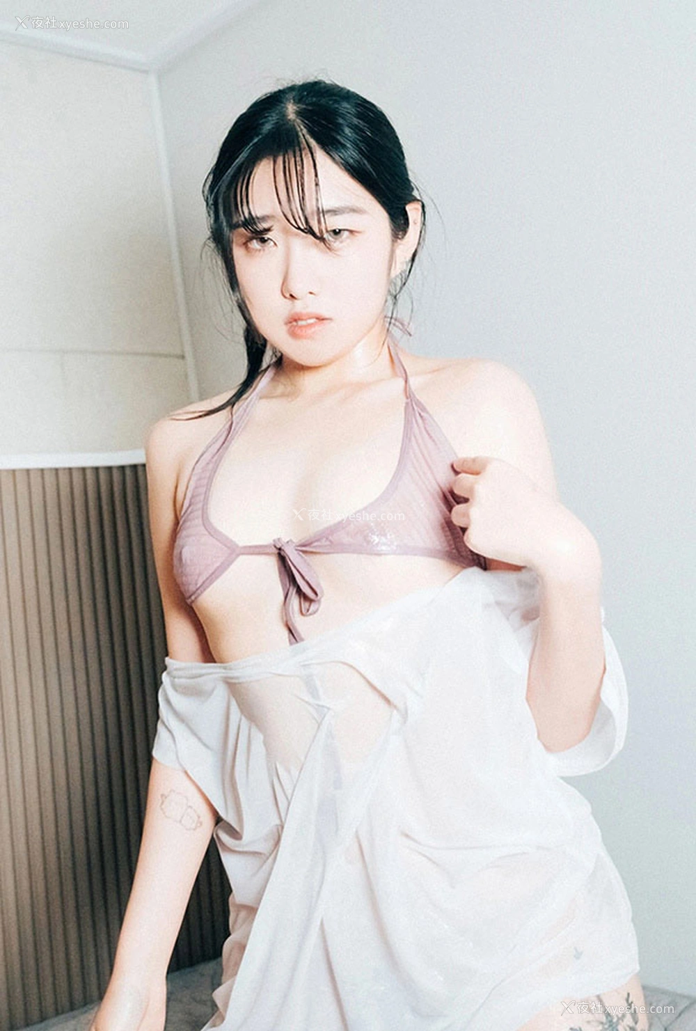 1P - 可爱2嫩妹Zia Sonson居家露出尺度图集