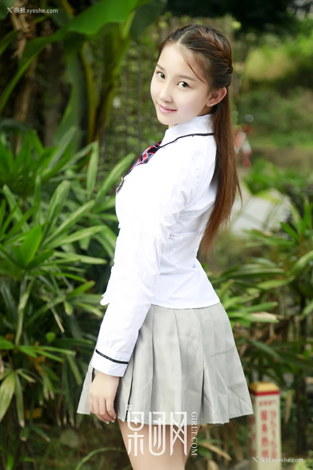 1P - 果团网清纯学生妹琪琪无圣光全裸白丝私房写真如同初恋般美好