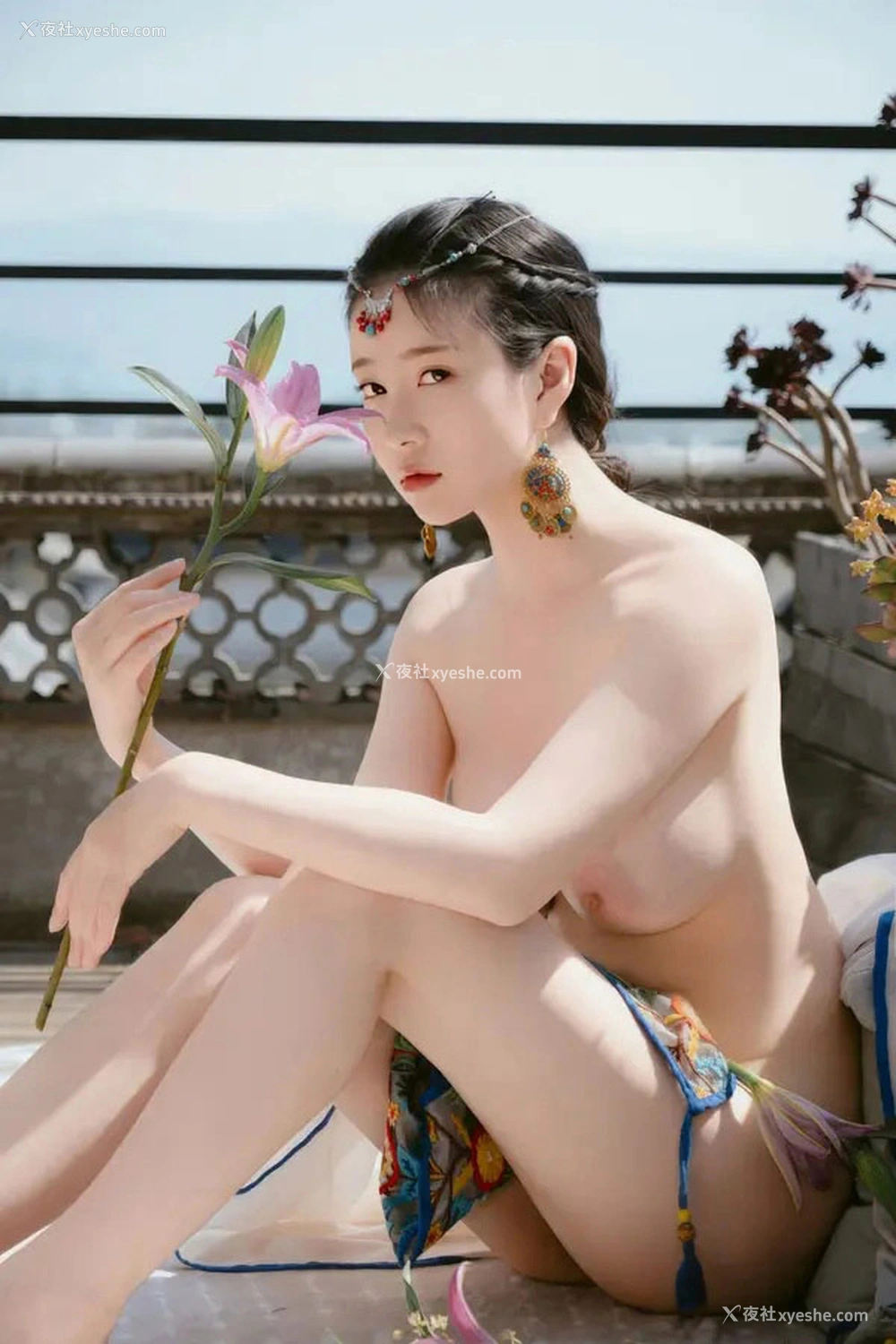 1P - 极品女神年年 云端无圣光唯美图集