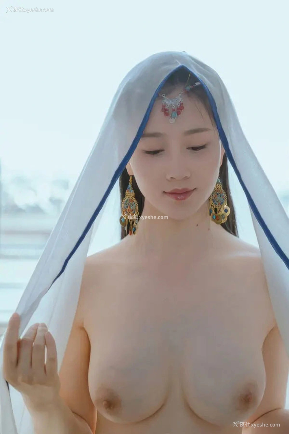 1P - 极品女神年年 云端无圣光唯美图集