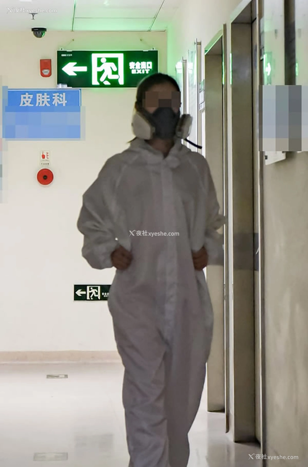 1P - 福利姬理万姬-医院露出尺度图集