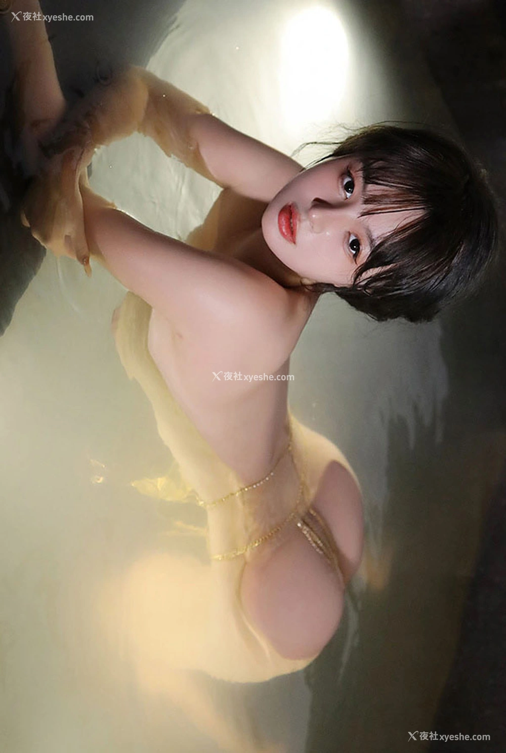 1P - 秀人女神沈思怡 温泉金丝缕衣无圣光美图2