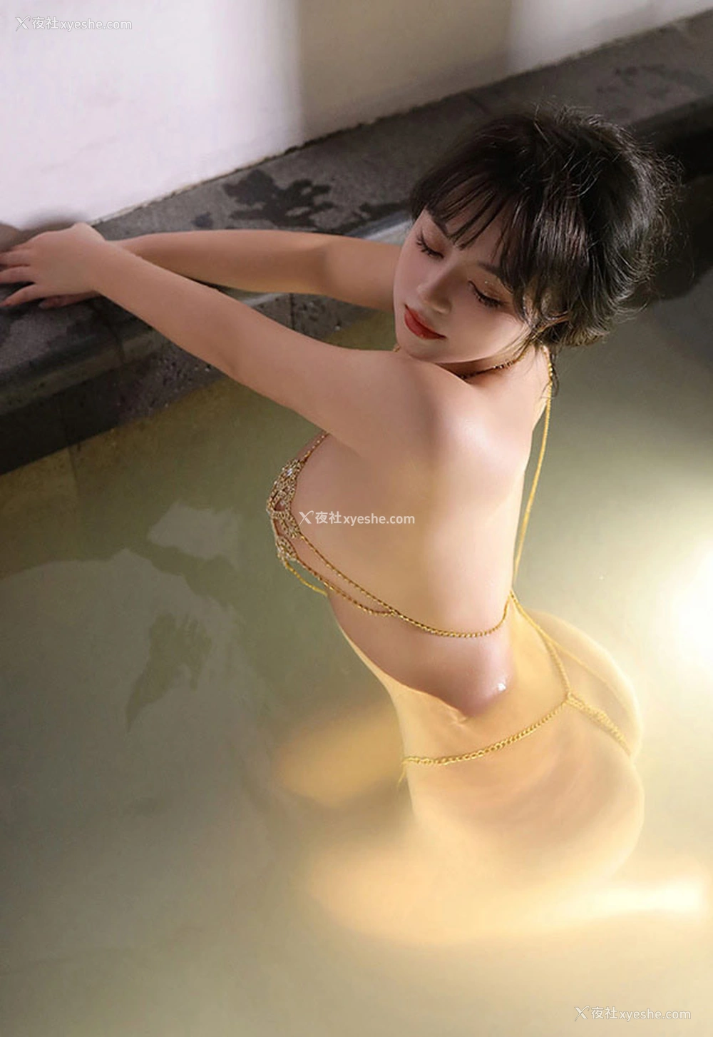 1P - 秀人女神沈思怡 温泉金丝缕衣无圣光美图2