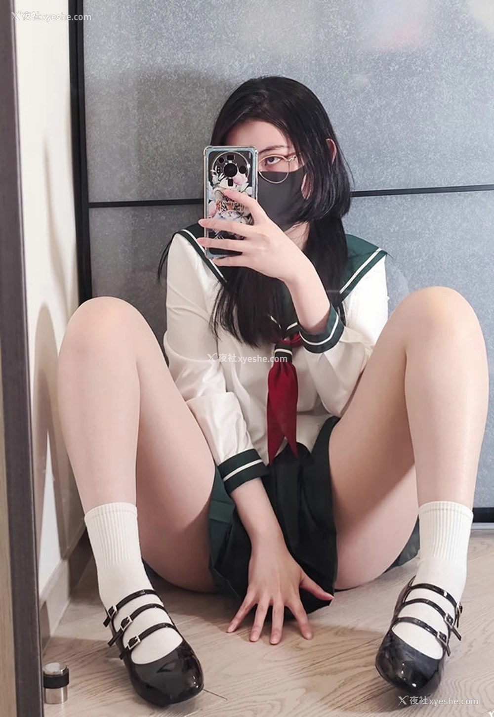 1P - 极品福利姬奶咪 – 戈薇 JK女生