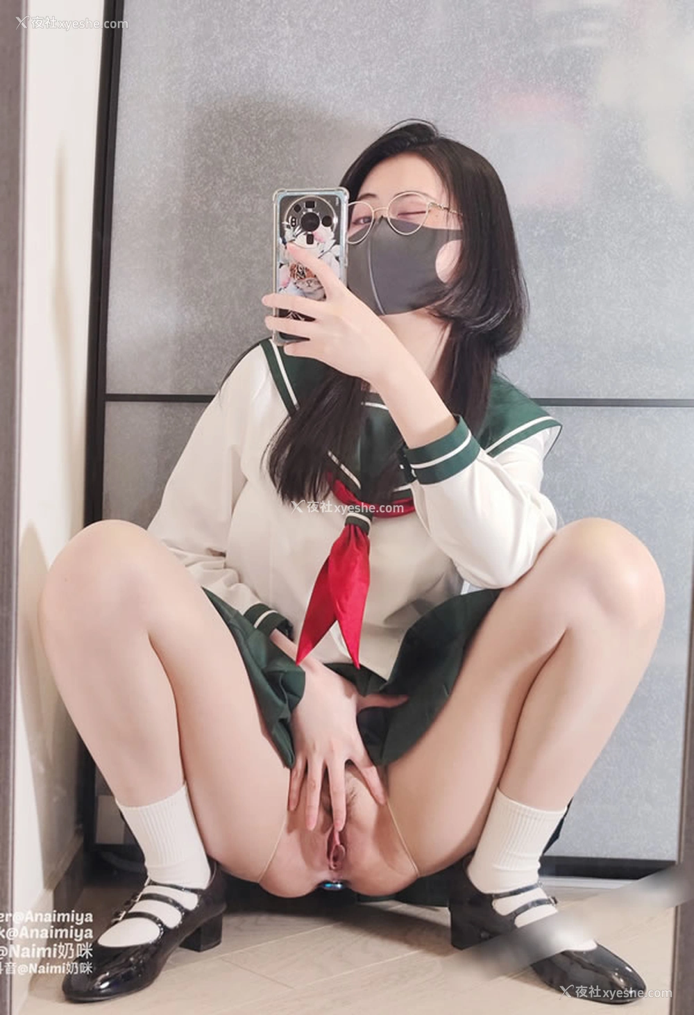 1P - 极品福利姬奶咪 – 戈薇 JK女生