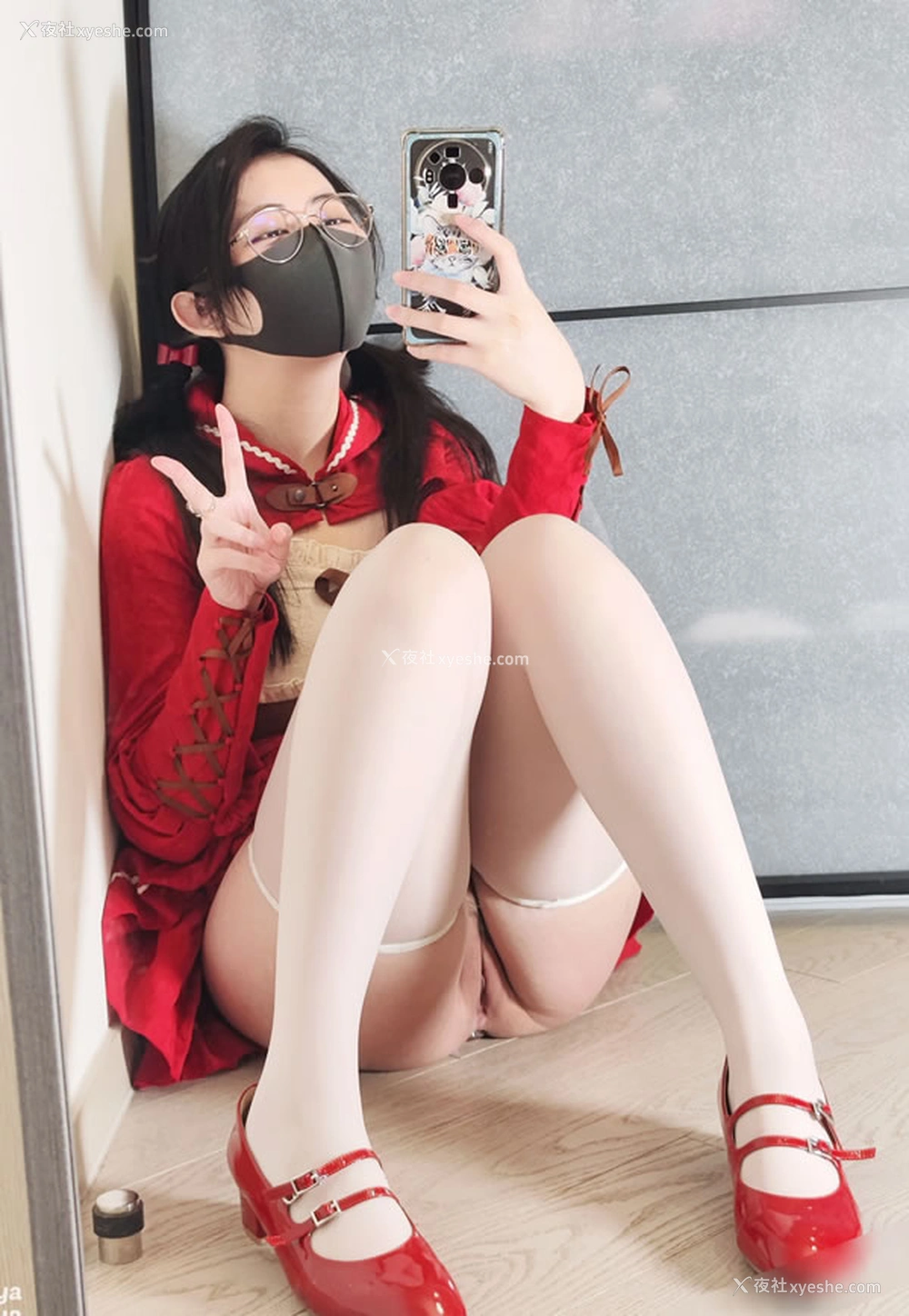 1P - 极品福利姬奶咪 – 戈薇 JK女生