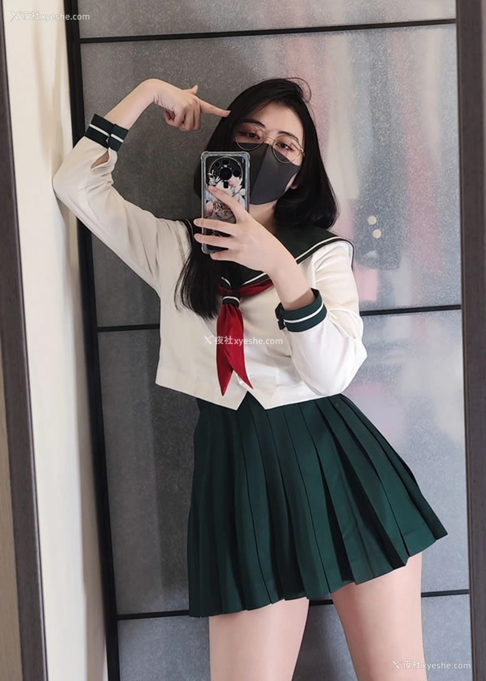 1P - 极品福利姬奶咪 – 戈薇 JK女生