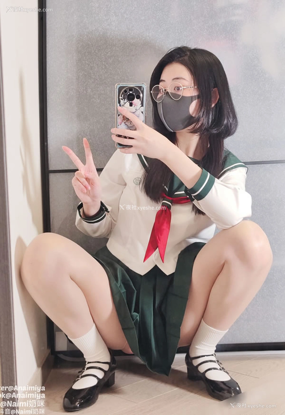 1P - 极品福利姬奶咪 – 戈薇 JK女生