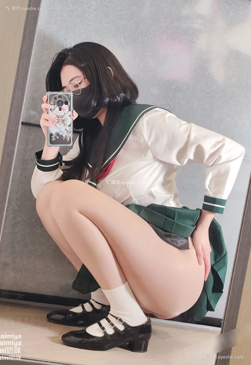 1P - 极品福利姬奶咪 – 戈薇 JK女生