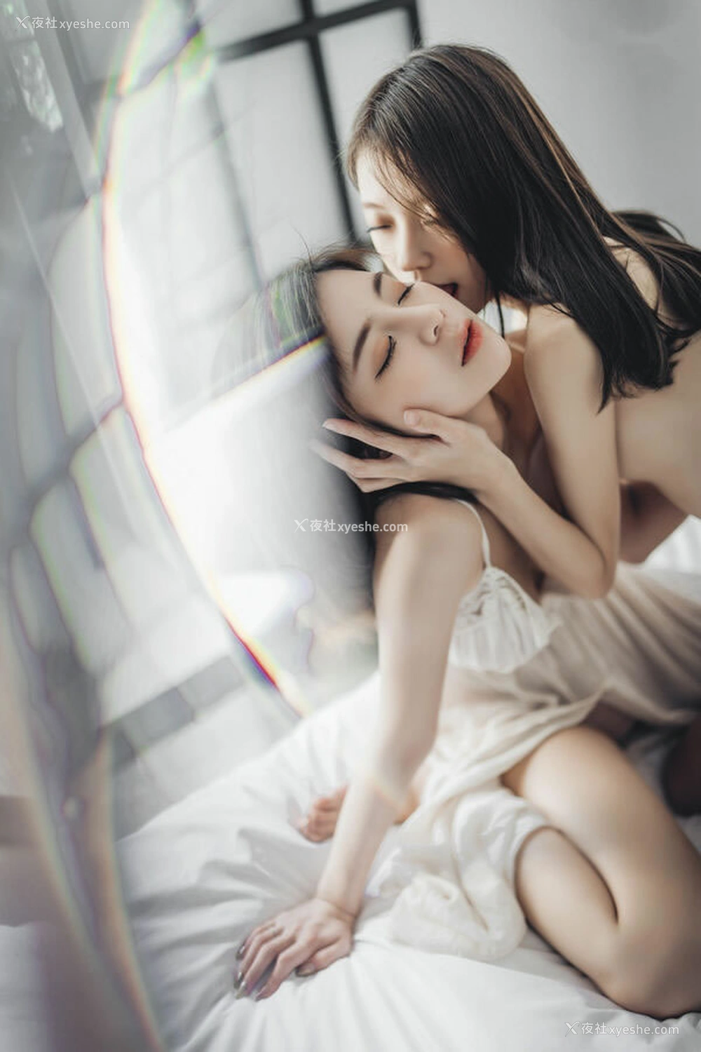 1P - 俏皮小姐姐妍妍与闺密居家休闲无圣光图集