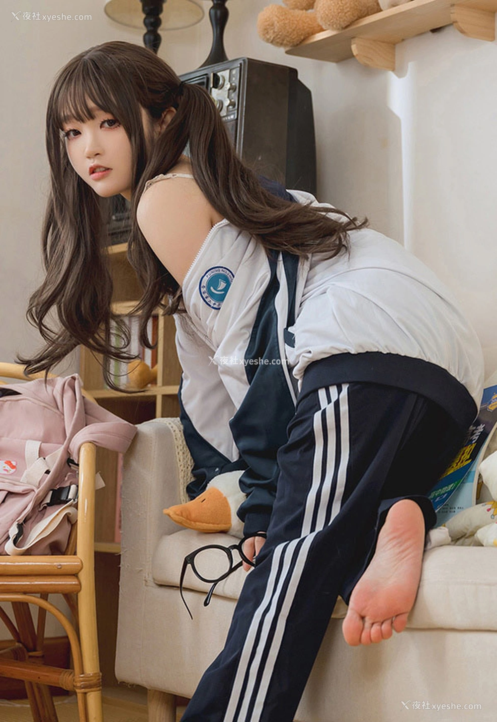 1P - 网红美女神沢永莉 家庭作业居家诱惑