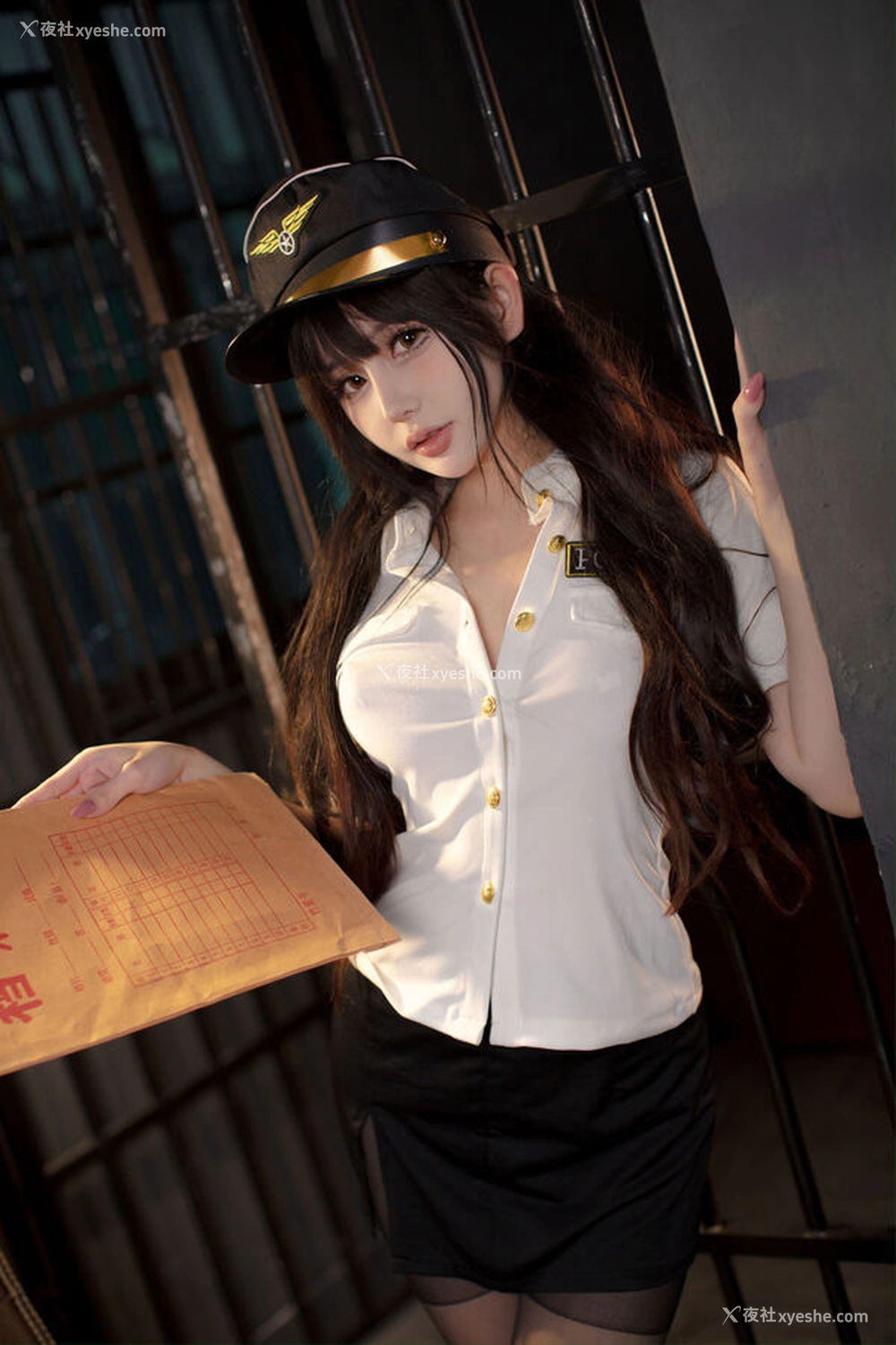 1P - 网红美女您的蛋蛋-俘获女J制服诱惑