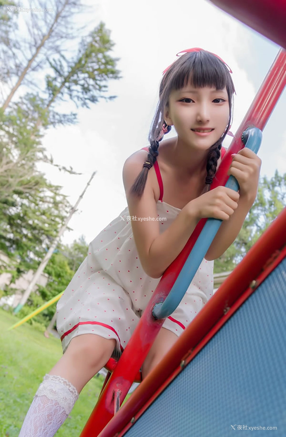 1P - 极品小美女小丁Ding无圣光作品集-游乐场