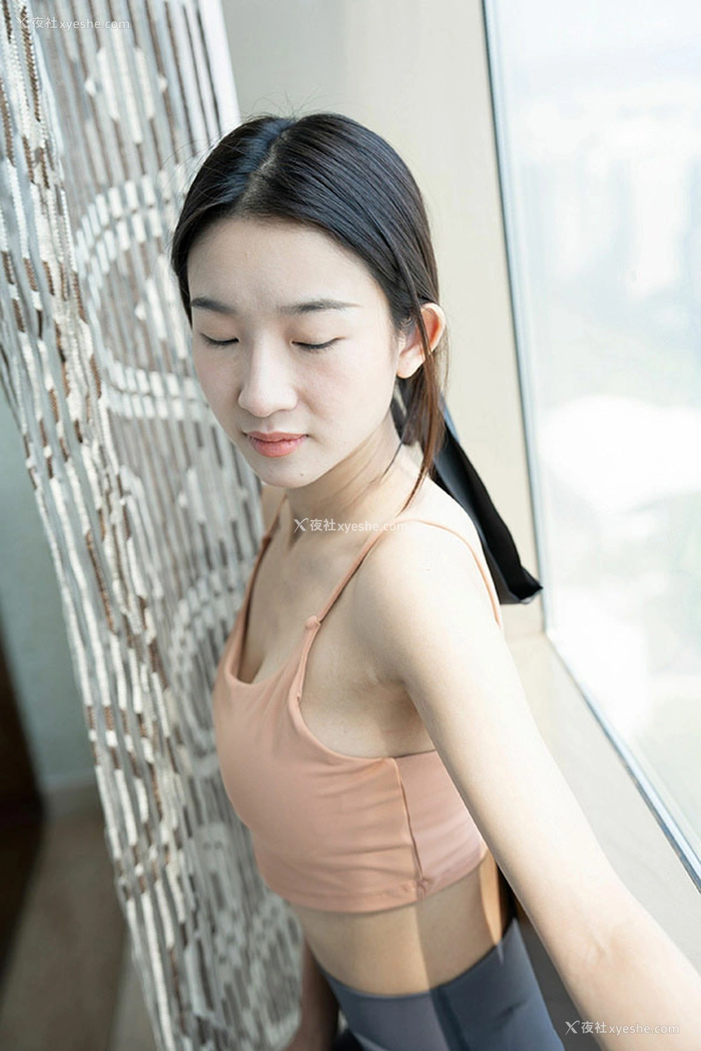 1P - PKG摄影练瑜伽的阳光美少女尺度图