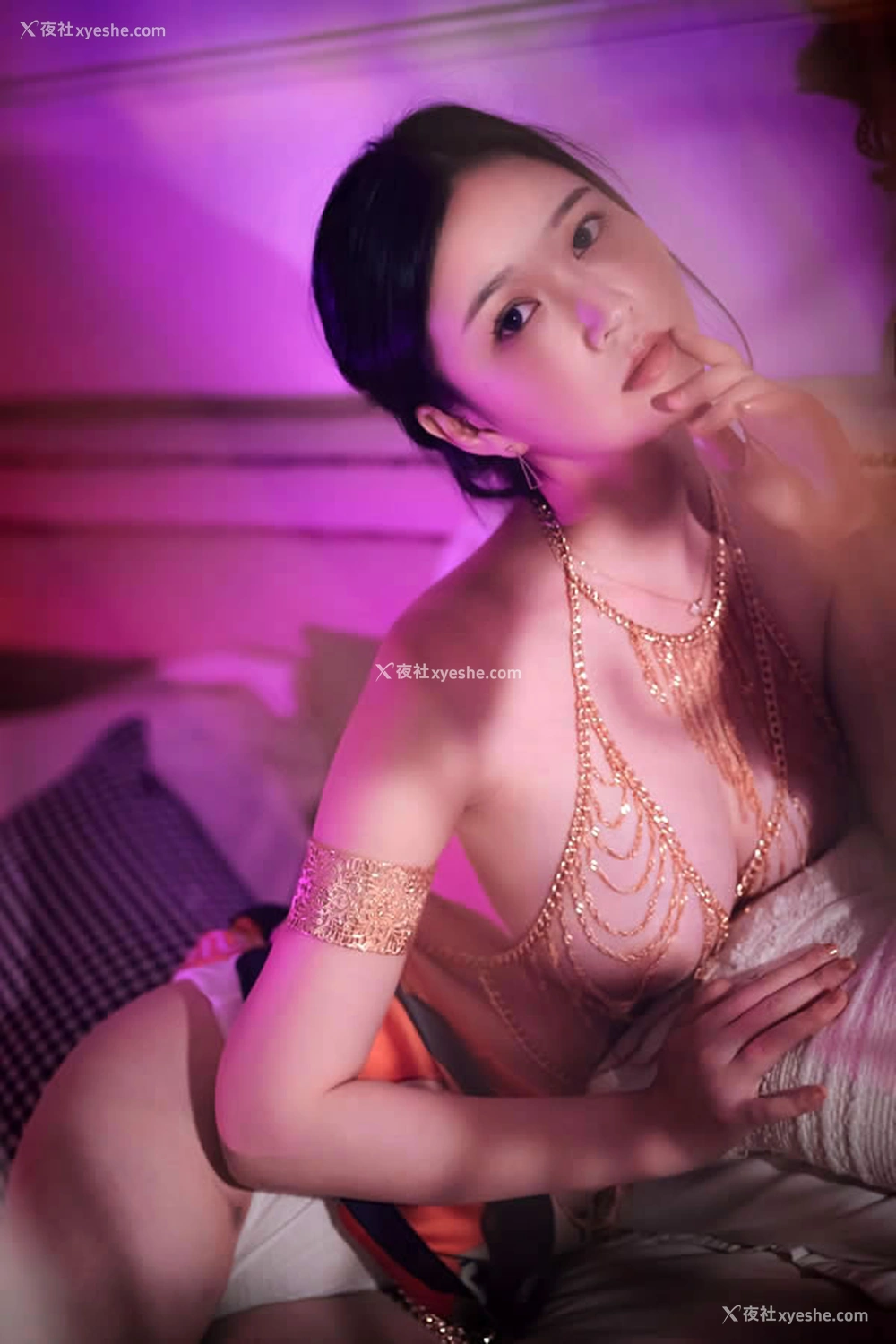 1P - 极品嫩模年年 – 妖姬唯美无圣光图集