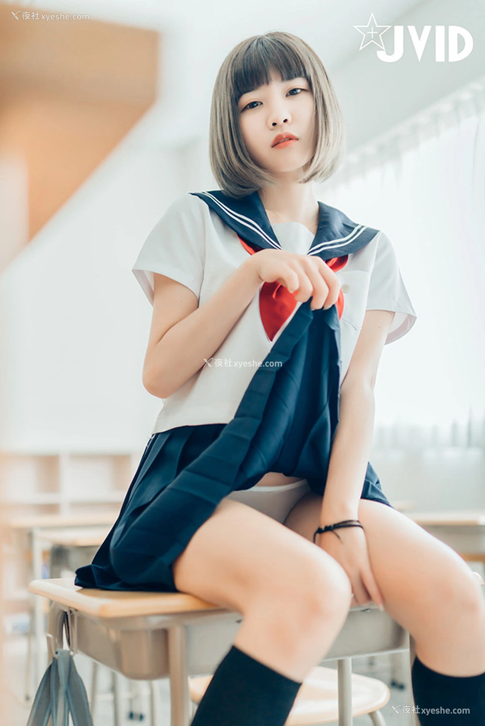 1P - 青春果宝宝高中女生学生服无圣光写真