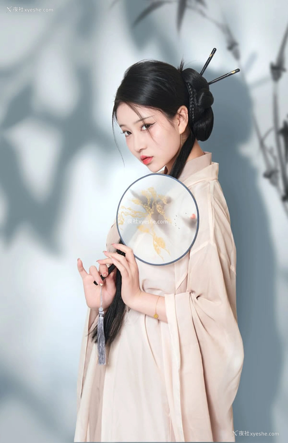 1P - 极品女神年年 – 青丝三千为君挽 白玉兰