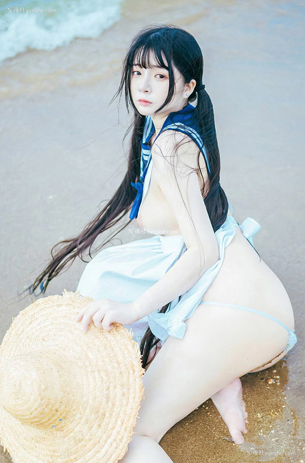 1P - 福利姬落落Raku 海韵海军裙的诱惑