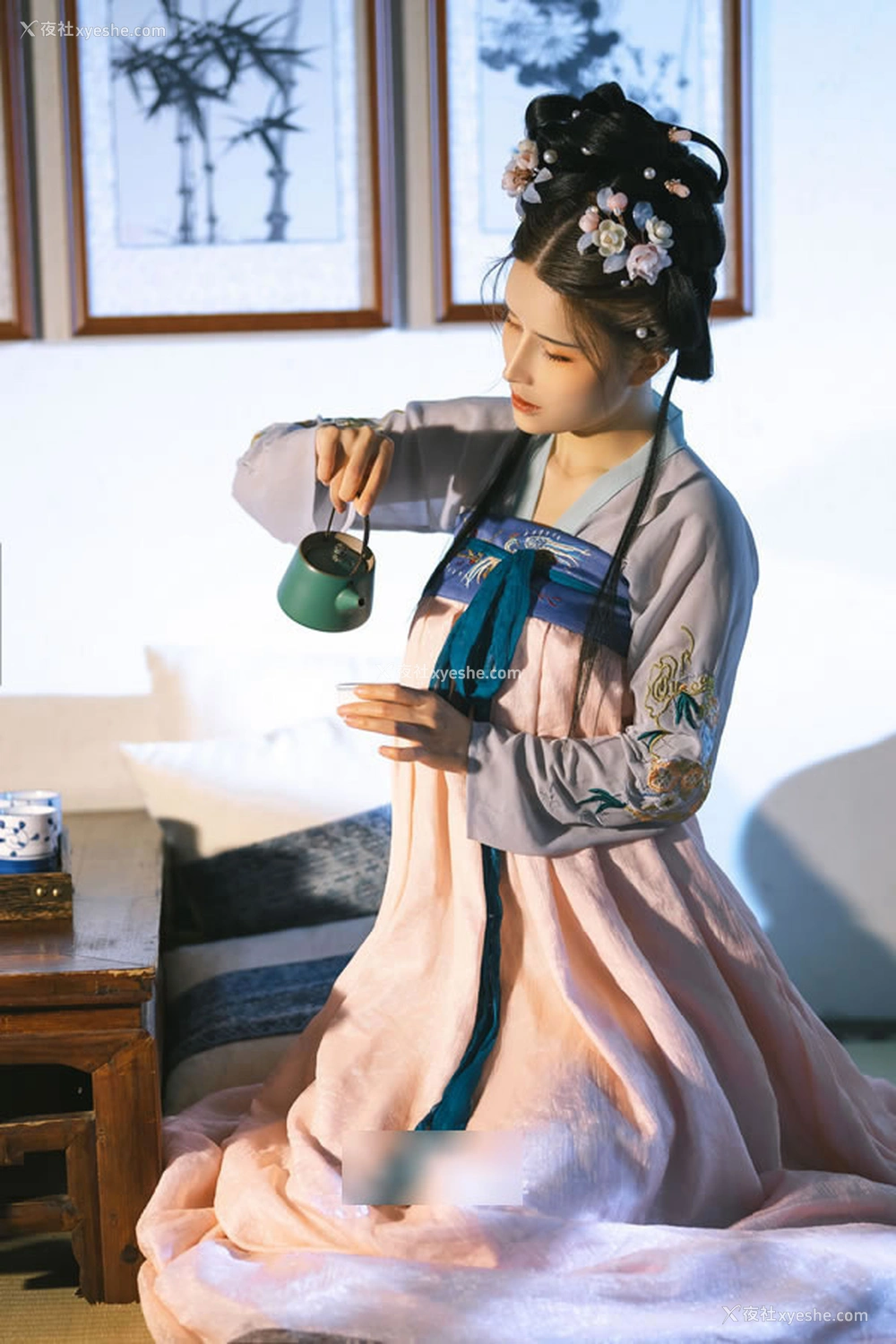1P - 网红美女鹿八岁 – 汉服唯美人体写真