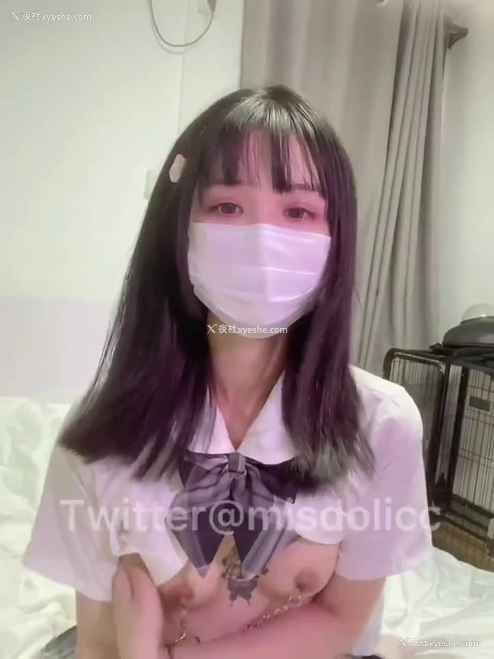 1P - 极品福利姬@一台绞肉机 尺度私拍合集