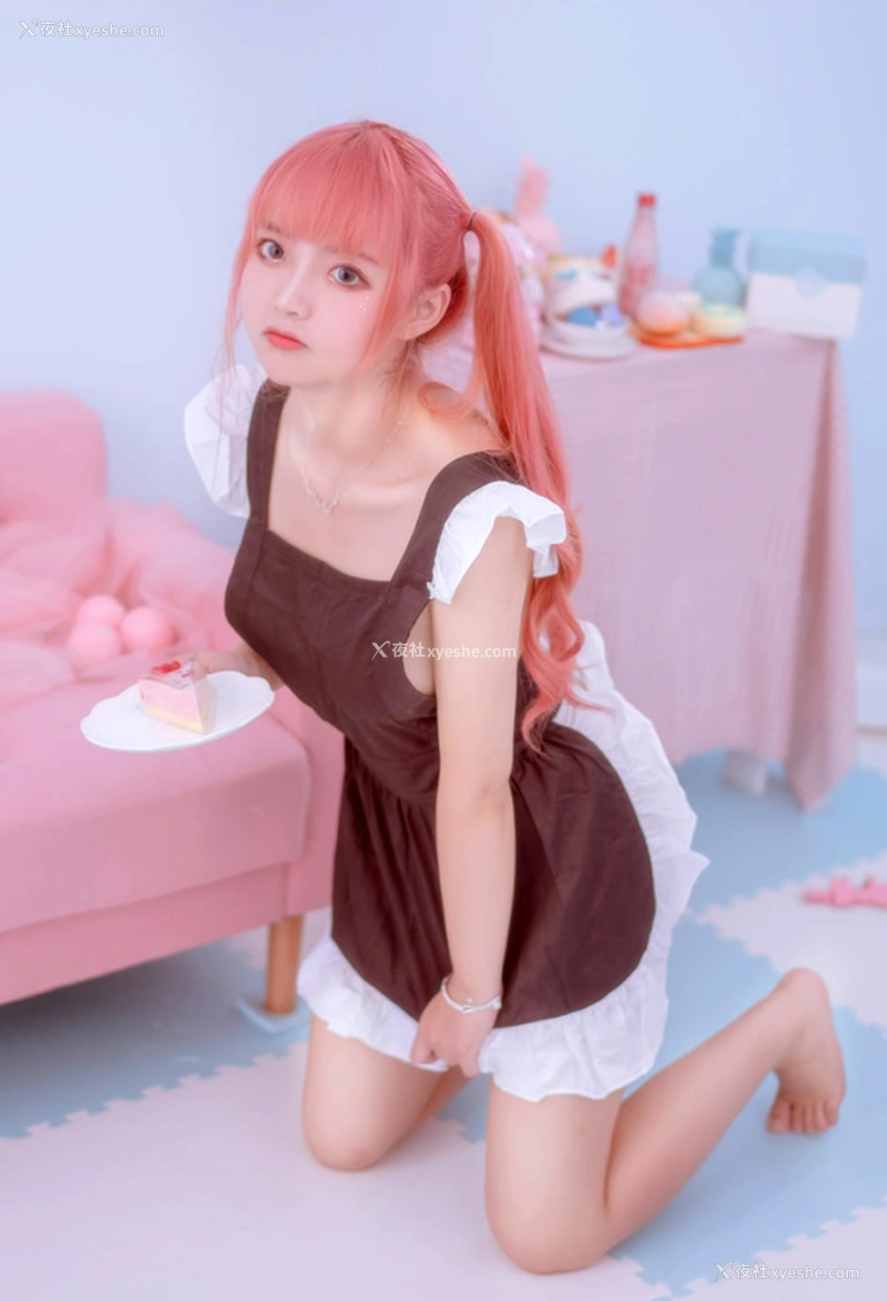 1P - 推特高颜值小姐姐一只云烧-女仆娘无圣光套图