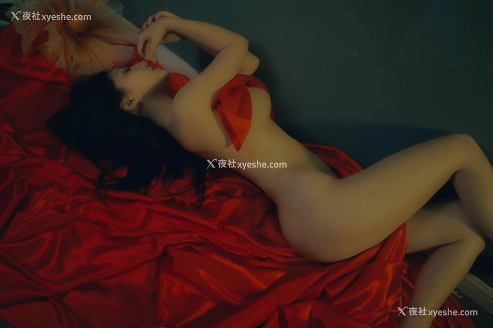 1P - 网络红人樱晚gigi – 春.染