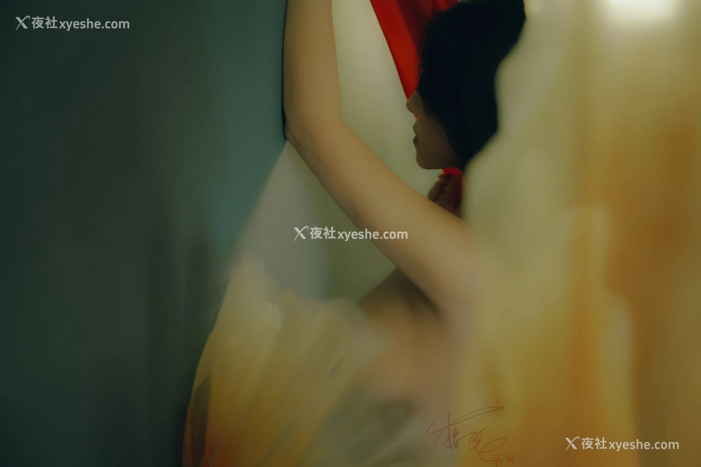 1P - 网络红人樱晚gigi – 春.染