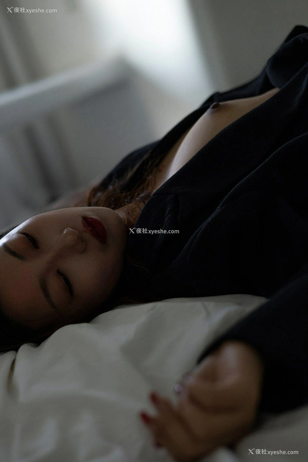 1P - 摄影师峯烛残年作品之无圣光美女合集2