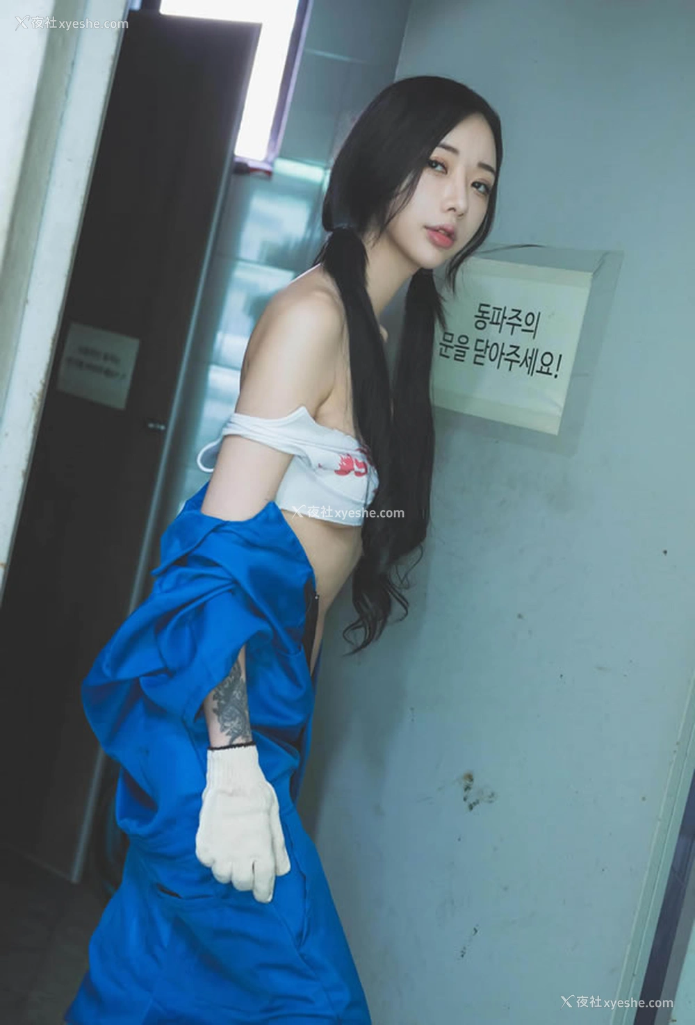 1P - 双马尾美丽维修工Jia遇狼记SM无圣光图集