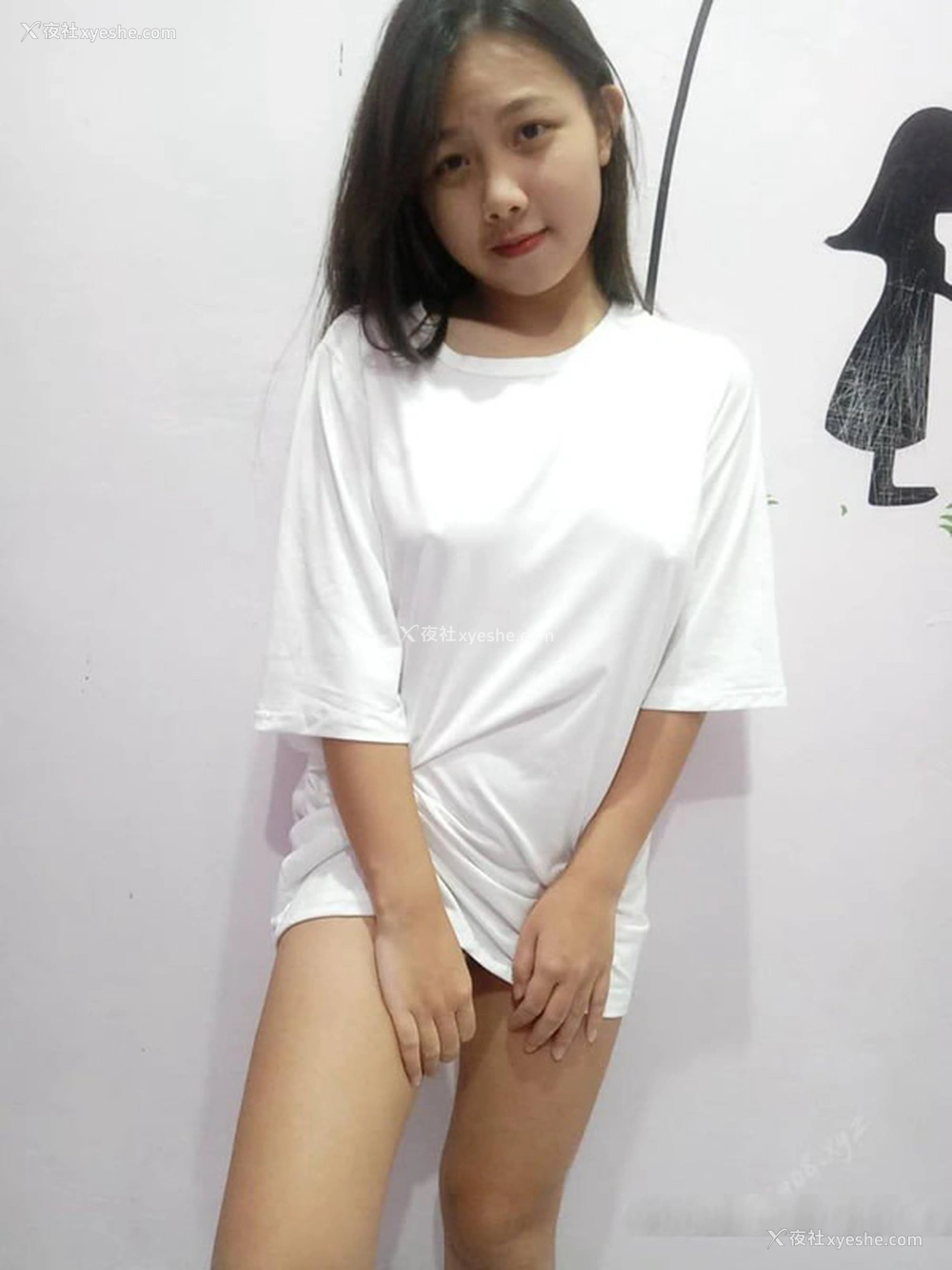1P - 可爱小美女居家自拍无圣光人体套图
