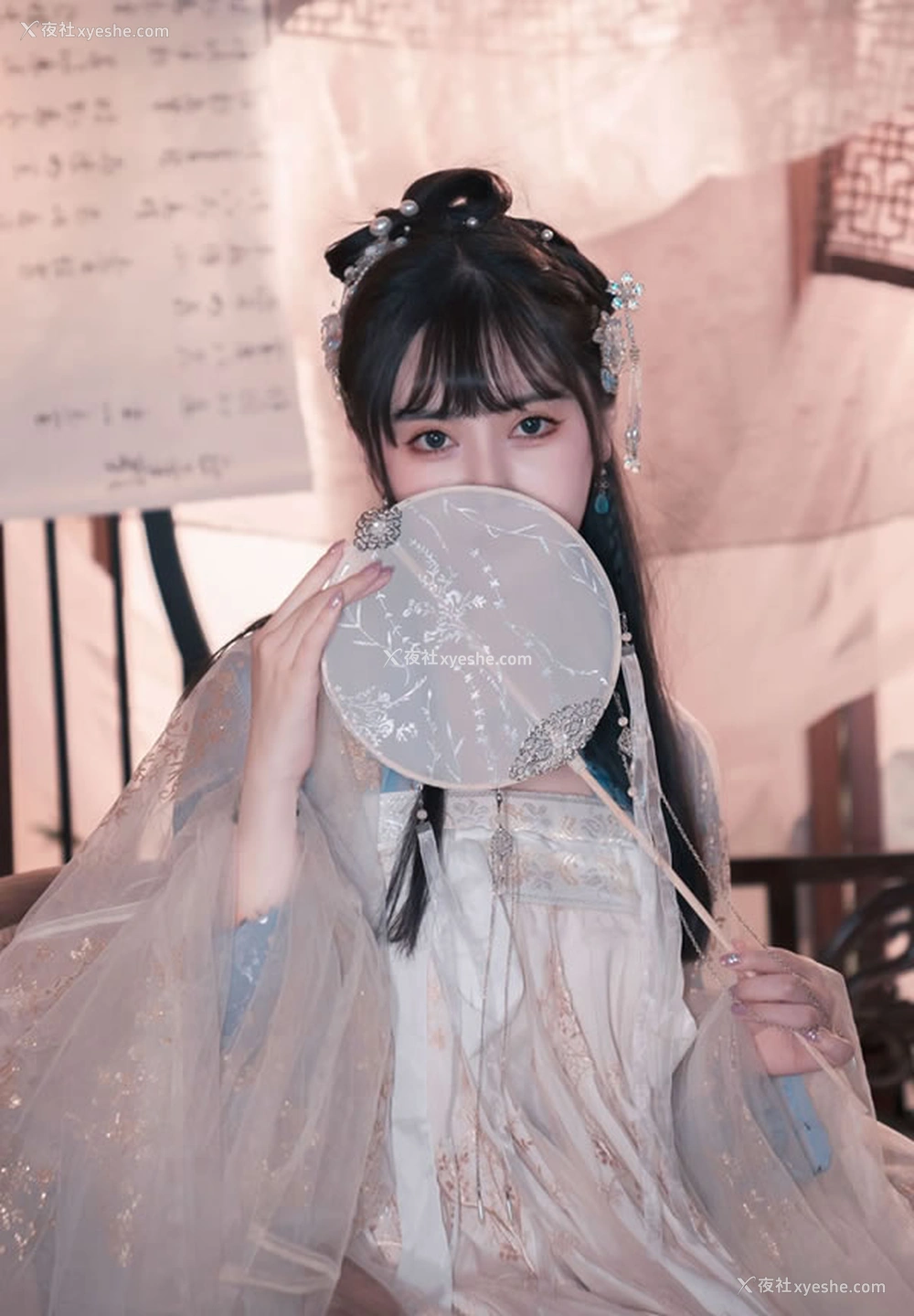1P - 极品福利姬恋恋艾妮 – 古风汉服
